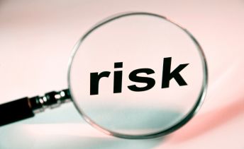 Risk magnifying glass